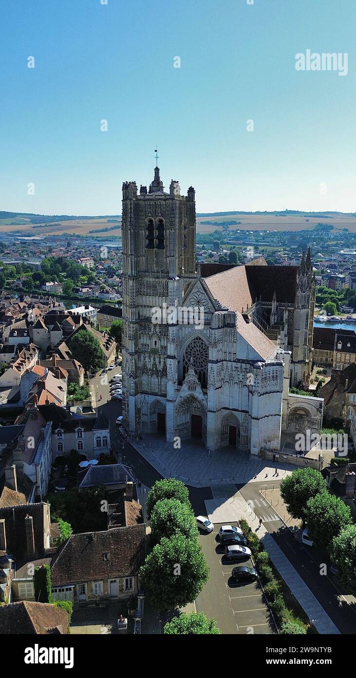 Drone photo Cathédrale Saint-Étienne, Cathédrale Saint-Étienne d'Auxerre France Europe Banque D'Images