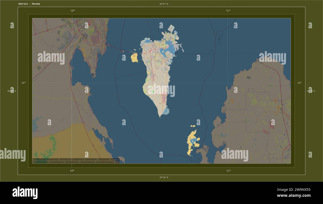 Bahreïn mis en évidence sur une carte topographique de style OSM standard avec le point de la capitale du pays, la grille cartographique, l'échelle de distance et la carte frontière co Banque D'Images