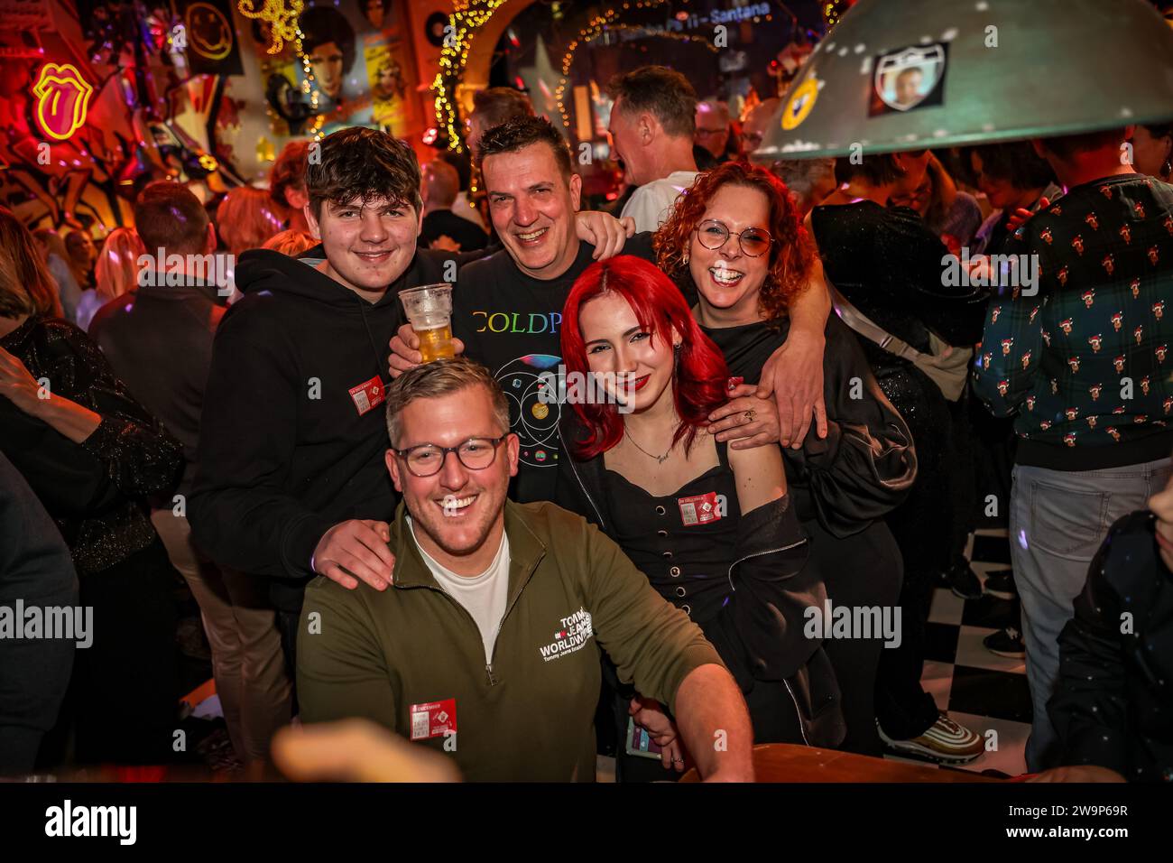 HILVERSUM audience lors de la 25e édition du Top 2000 dans le café du