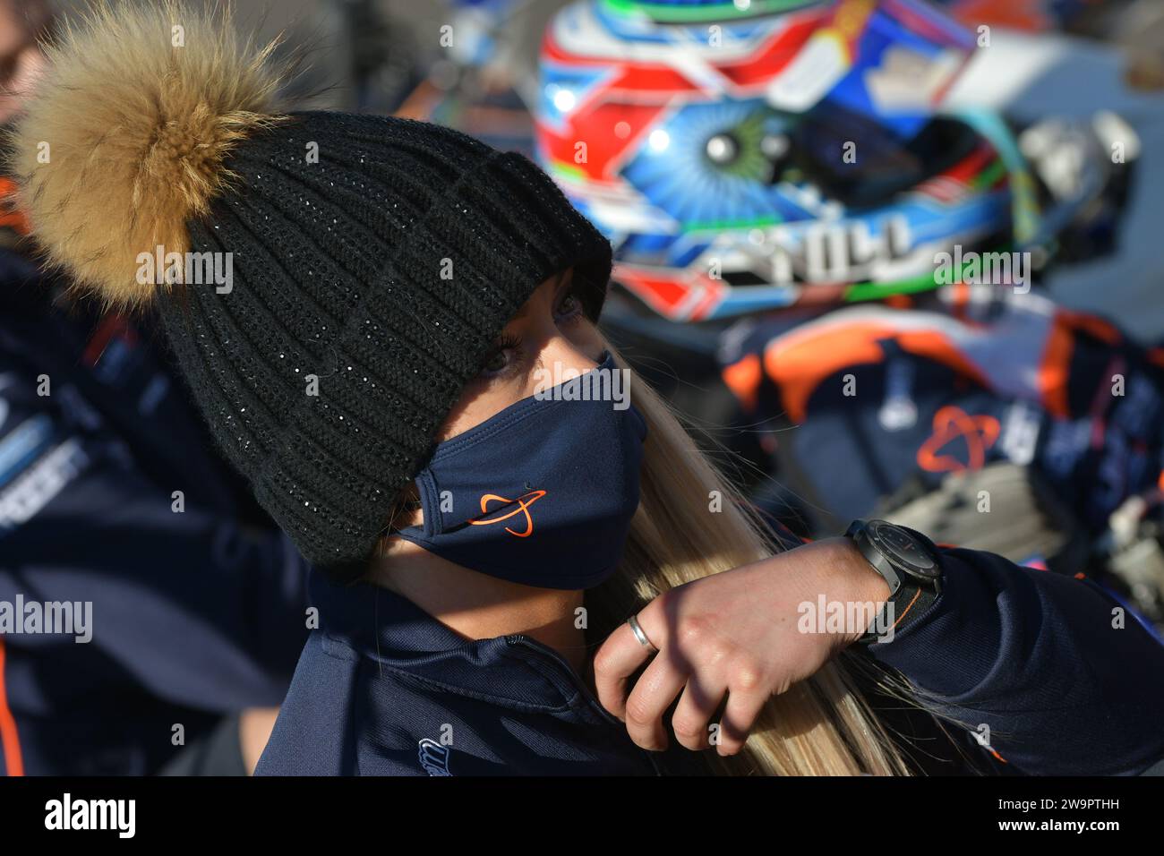 Jessica Hawkins est une pilote de course britannique et cascadeuse, elle a participé à la W Series et au British Touring car Championship, sa carrière de pilote automobile remonte à 2014 et avant cela, elle a couru avec succès Karts, Hawkins est actuellement l'ambassadrice pilote et chef de la course pour l'Académie de F1 pour l'écurie Aston Martin F1 Team. Banque D'Images