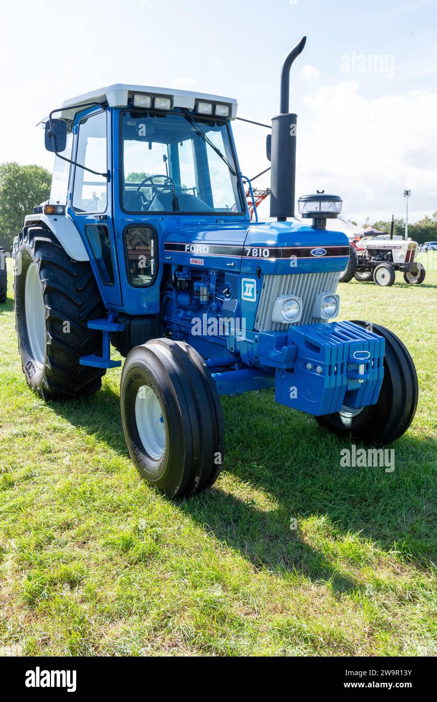 Drayton.Somerset.United kingdom.19 août 2023.Un tracteur Ford 7810 de 1989 est exposé à un événement Yesterdays Farming Banque D'Images