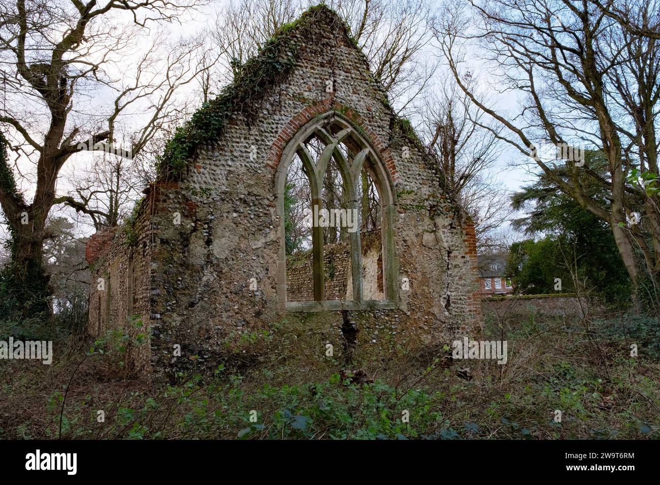 St John the Baptist, Croxton une église historique laissée à la nature, North Norfolk, Royaume-Uni Banque D'Images