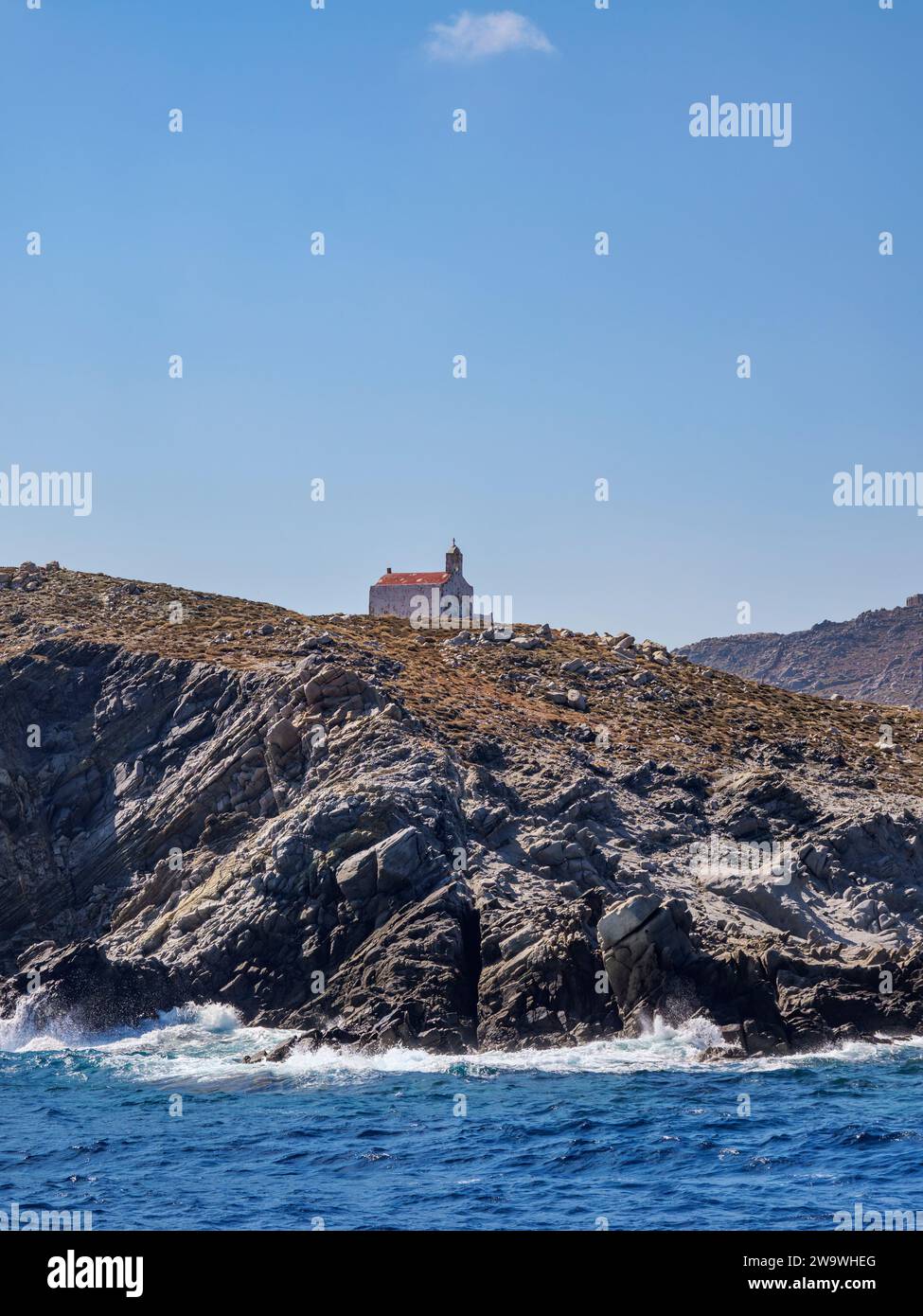 Église Saint-Georges sur l'îlot de Mpaos près de l'île de Mykonos, Cyclades, Grèce Banque D'Images Église Saint-Georges sur l'îlot de Mpaos près de l'île de Mykonos, Cyclades, Grèce Banque D'Images