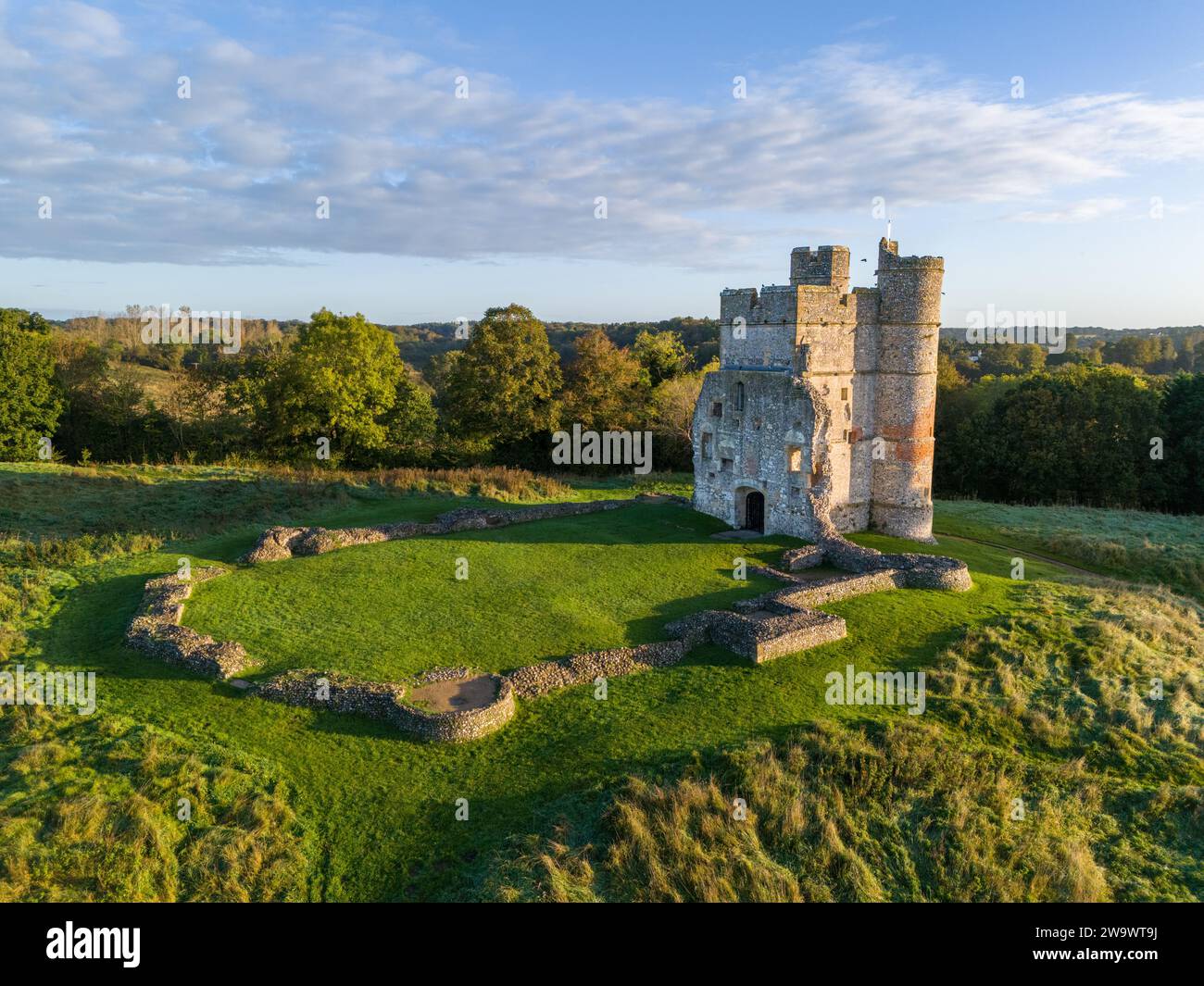 Vue aérienne du château de Donnington depuis l'aspect paysage ouest Banque D'Images