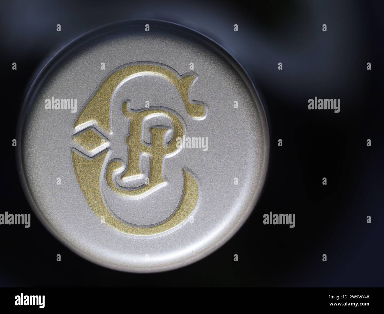 Bavière, Allemagne - 30 décembre 2023 : sur cette photo illustration un JP. Chenet corck de vin Banque D'Images