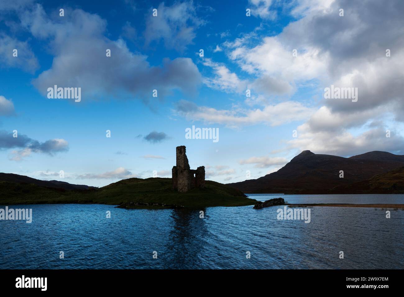 Château d'Aardvreck, Loch Assynt, nord-ouest de l'Écosse Banque D'Images