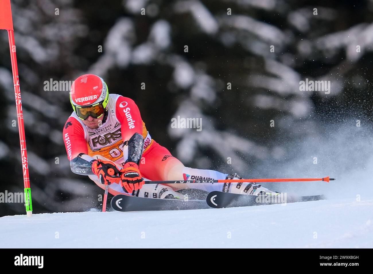 Justin Murisier (SUI) participe à la coupe du monde de ski alpin Audi FIS, course de slalom géant MenÕs sur la pente Gran Risa, Alta Badia le 17 décembre 2023, Banque D'Images