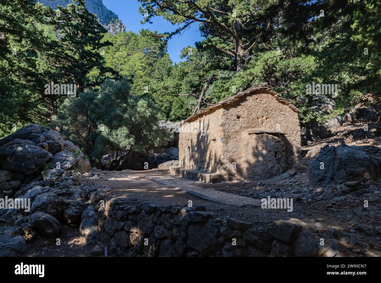 Une photo de l'église Saint George, qui fait partie de la randonnée de Samaria gorge. Banque D'Images