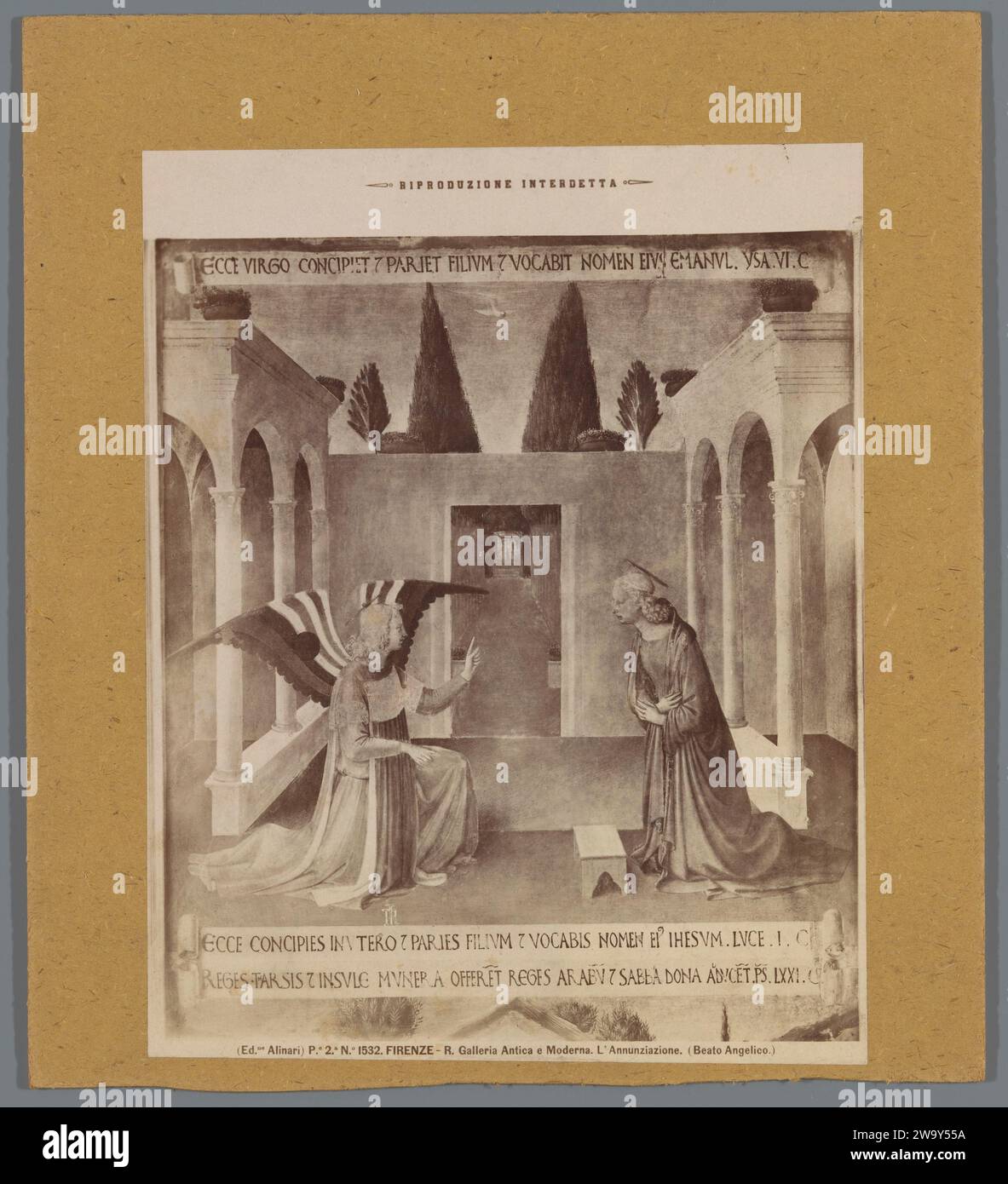 Production photographique d'un tableau de FRA Angelico, représentant l'Annonciation, c. 1875 - c. 1900 photographie Galleria dell'Accademiaafter peinture par : Italie carton. Support photographique Albumen print The Annonciation : Mary Kneeling Accademy's Gallery Banque D'Images