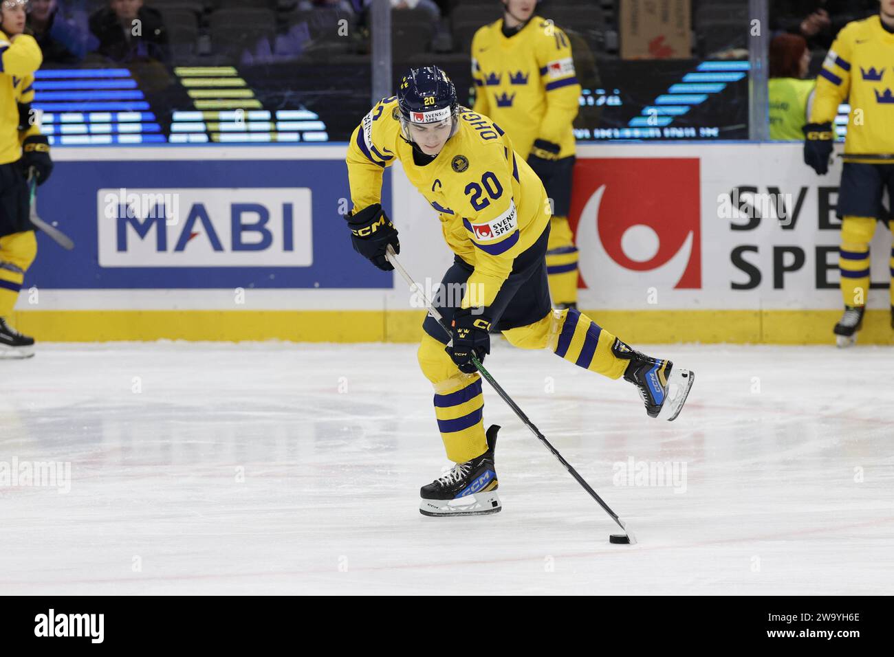 Gothenburg, Suède. 31 décembre 2023. Le Suédois Liam Ohgren lors du championnat mondial junior de l'IIHF Un match de hockey sur glace entre la Suède et la Finlande au Scandinavium à Gothenburg, Suède le 31 décembre 2023.photo : Adam Ihse/TT/Code 9200 Credit : TT News Agency/Alamy Live News News Banque D'Images