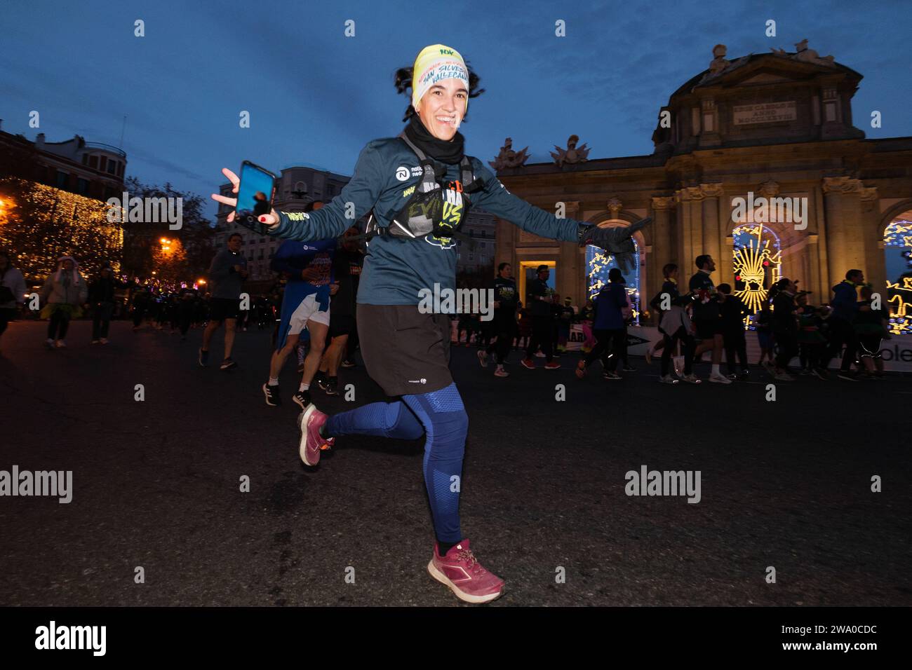 Madrid, Espagne. 31 décembre 2023. Un coureur lors de la course populaire San Silvestre Vallecana 2023, le 31 décembre 2023 à Madrid, Espagne. (Photo Oscar Gonzalez/Sipa USA) (photo Oscar Gonzalez/Sipa USA) crédit : SIPA USA/Alamy Live News Banque D'Images