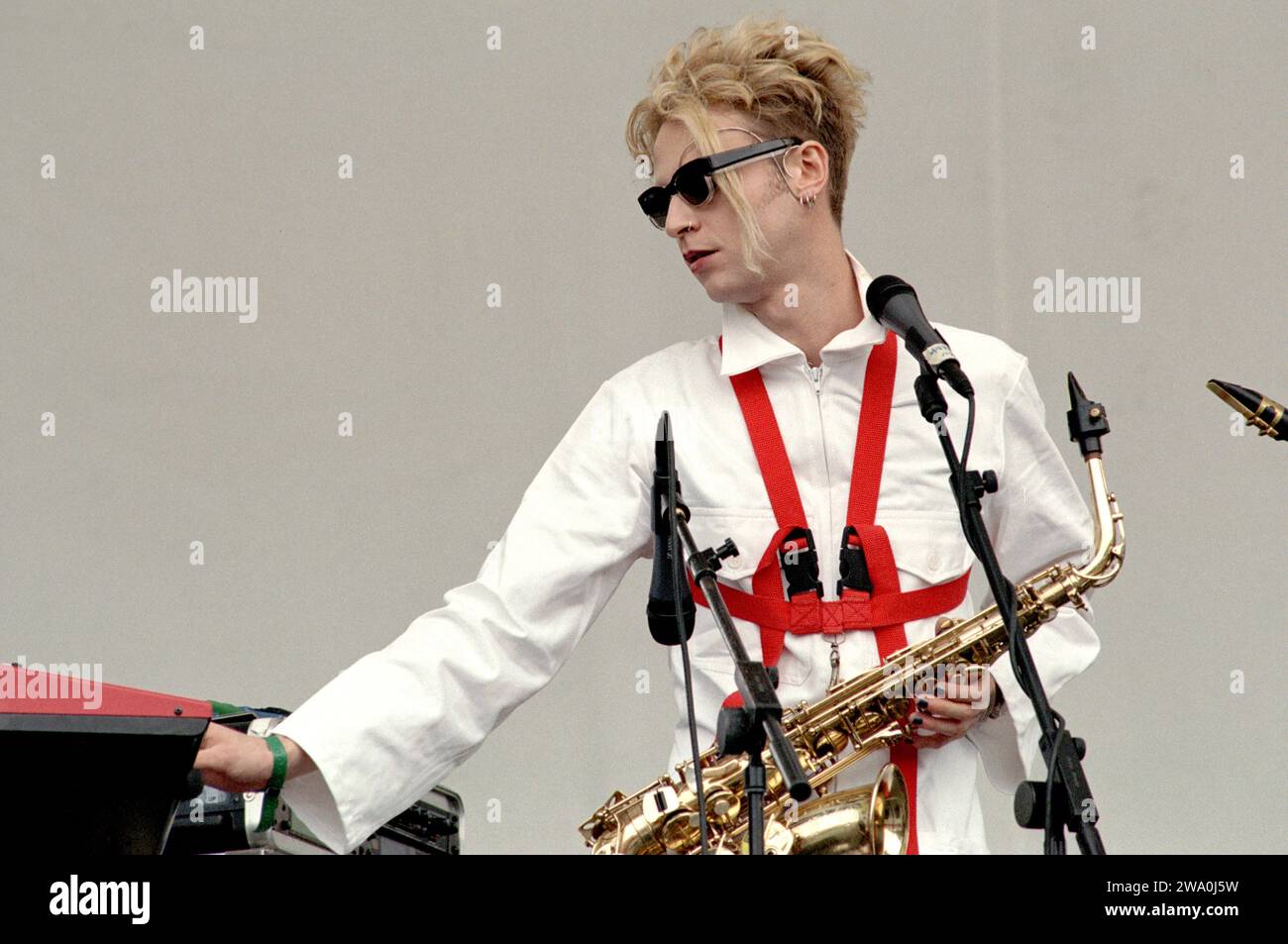 Jamminlu Andy saxophoniste du groupe bluvertigo Banque de photographies et d ...