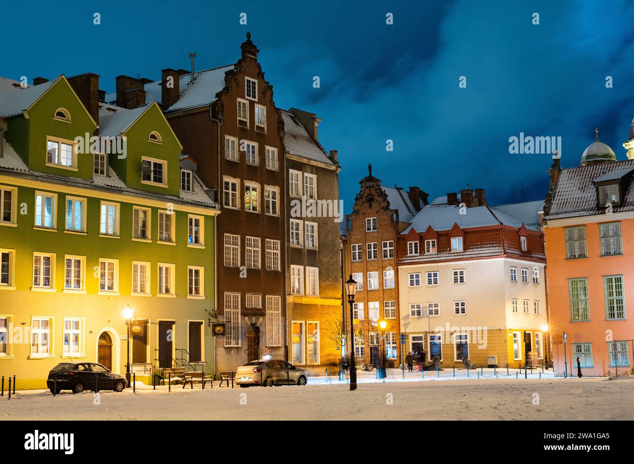 2023-02-04, soirée d'hiver rues historiques de Gdansk Pologne Banque D'Images