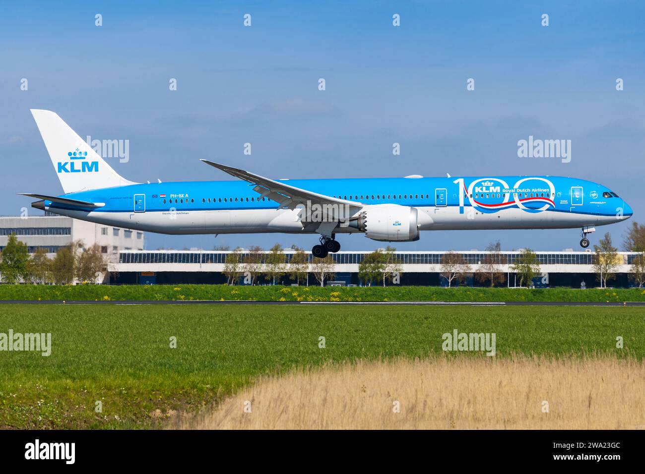 Amsterdam, pays-Bas - 28 avril 2022 : KLM Boeing 100th 787 à l'aéroport d'Amsterdam Banque D'Images