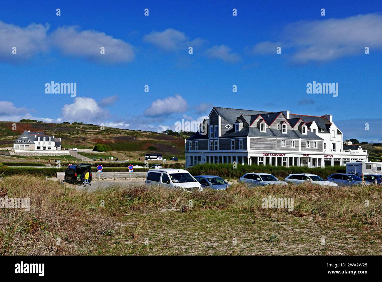 Pointe du raz, Hotel restaurant de la Baie des Trepasses, Plogoff, Finistère, Bretagne, France, Europe Banque D'Images