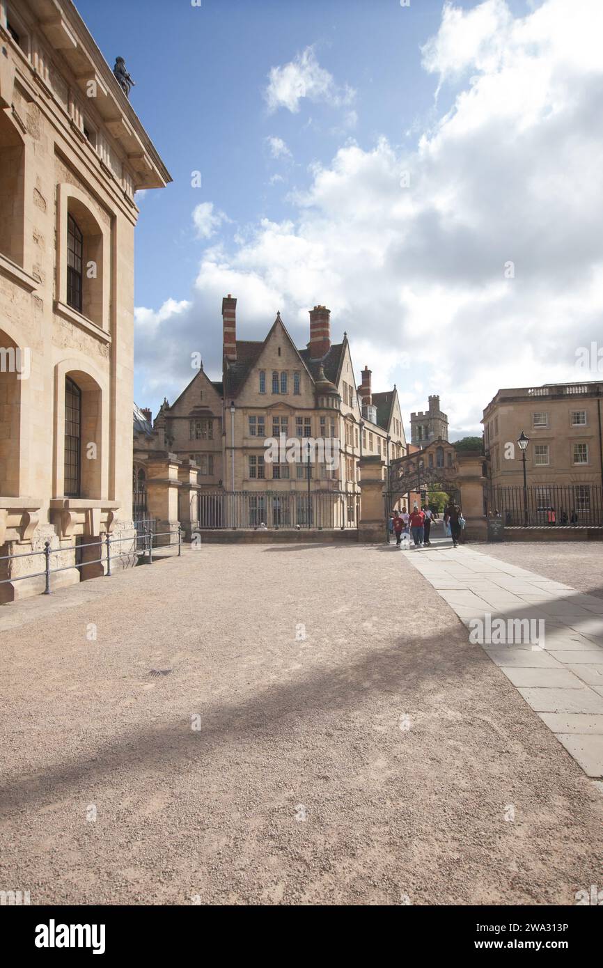 Vues sur Oxford, y compris le pont des Soupirs ou le pont Hertford et le Clarendon Building au Royaume-Uni Banque D'Images