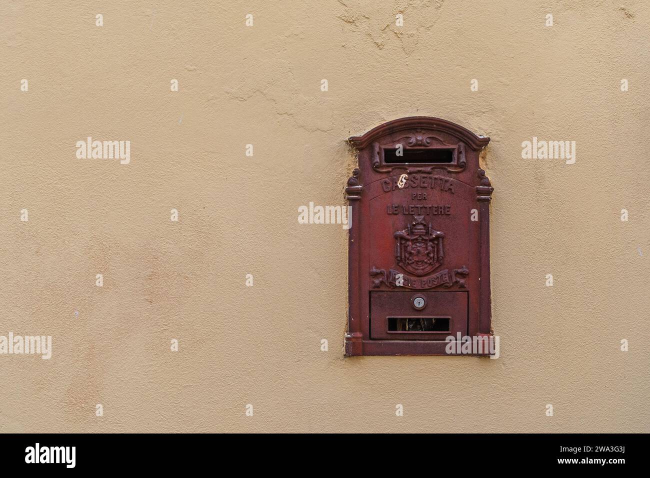 Boîte aux lettres italienne Banque de photographies et d’images à haute résolution Alamy