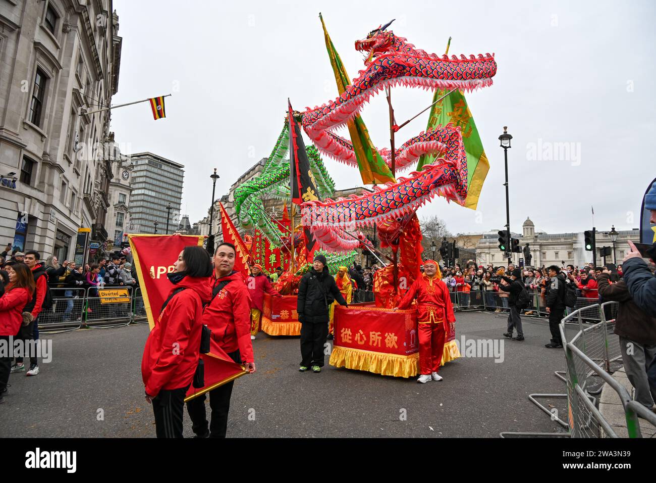 Londres, Royaume-Uni. 1 janvier 2024. Défilé annuel du nouvel an à Londres avec des centaines de flotteurs dans le centre de londres, Royaume-Uni. Crédit : Voir Li/Picture Capital/Alamy Live News Banque D'Images