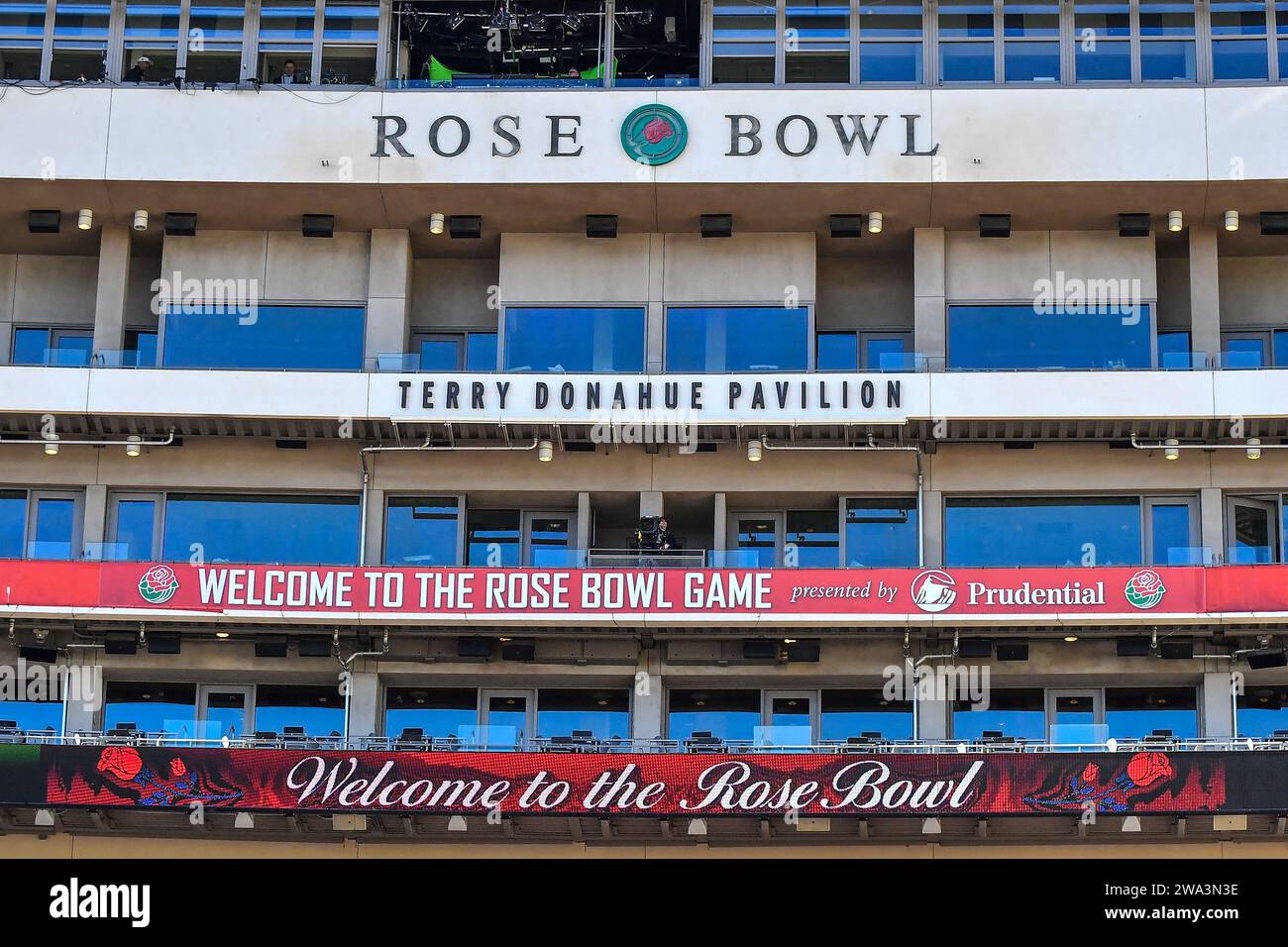 Pasadena, Californie. 1 janvier 2024. Vues du Rose Bow Stadium avant le 110e match de football du Rose Bowl CFP National semi final College entre l'Alabama Crimson Tide et les Michigan Wolverines au Rose Bowl le 01 janvier 2024 à Pasadena, Californie. Crédit photo obligatoire : Louis Lopez/Cal Sport Media/Alamy Live News Banque D'Images