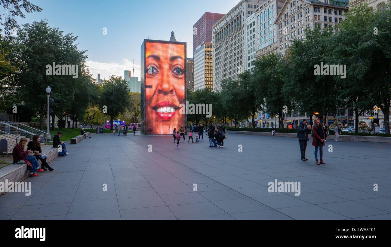 Crown Fountain, Millennium Park, Chicago, Illinois. L'eau a été coupée pour l'hiver. Banque D'Images