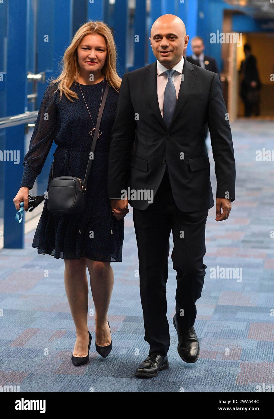 Image ©Licence à Parsons Media. 03/10/2018. Londres, Royaume-Uni. Sajid et sa femme Laura Javid à la conférence du Parti conservateur à Birmingham 2018. Photo de Andrew Parsons / Parsons Media Banque D'Images