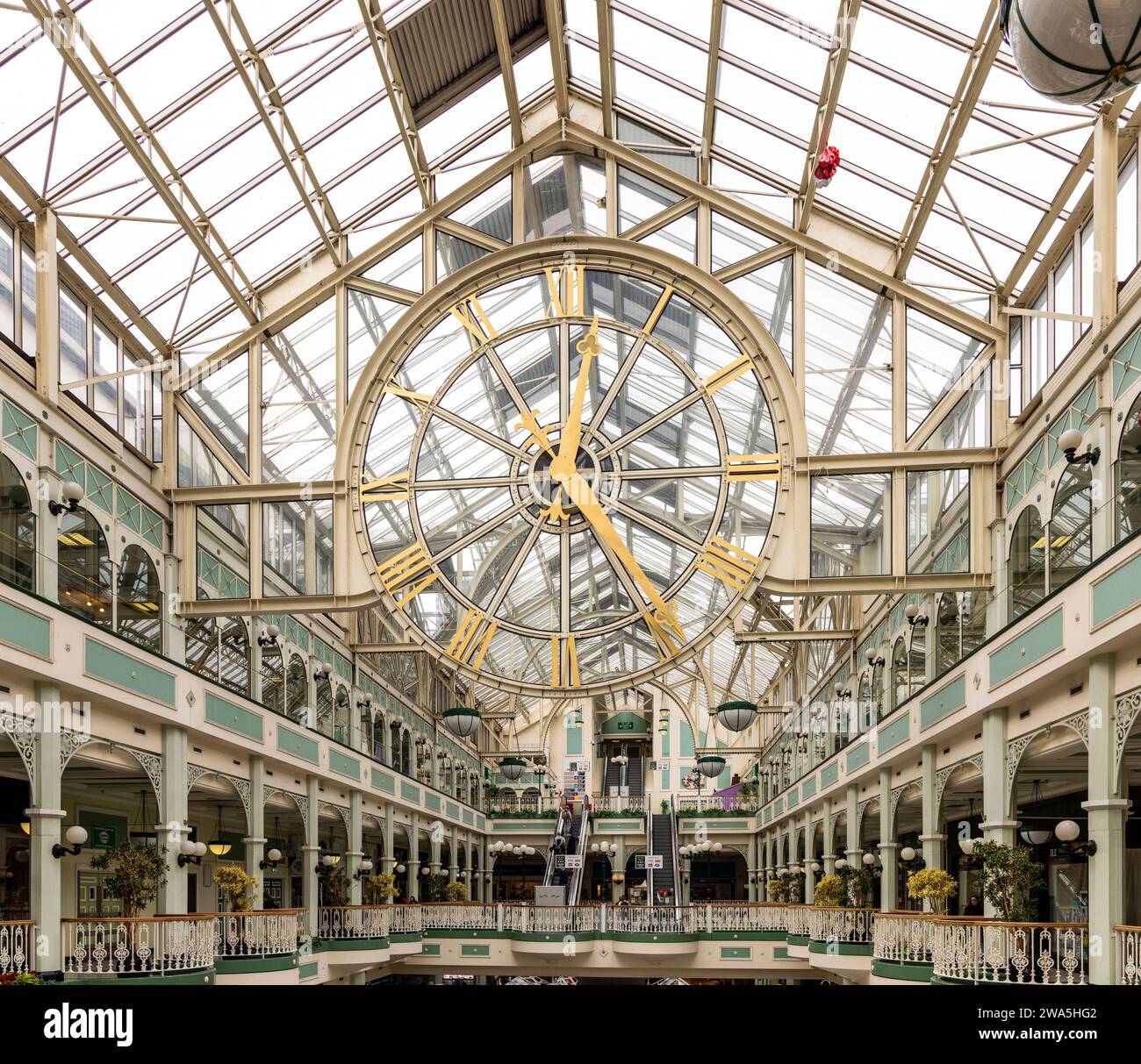 Stephen's Green Shopping Center, un grand centre commercial couvert au sommet de Grafton Street, Dublin, province du Leinster, République d'Irlande. Banque D'Images