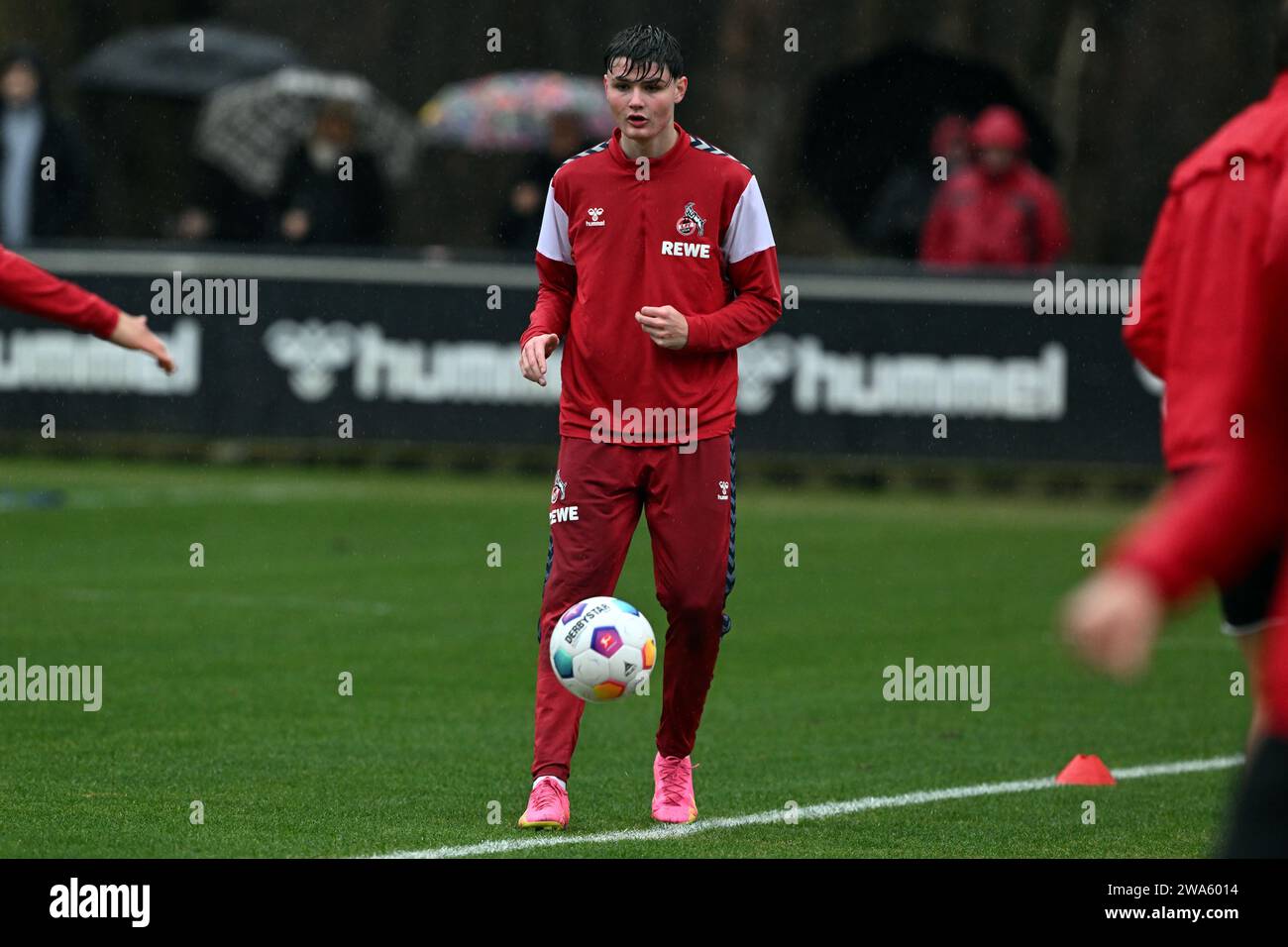 Cologne, Allemagne. 02 janvier 2023. Football : Bundesliga, coup d'envoi de l'entraînement 1. FC Köln au Geißbockheim. Jaka Cuber Potocnik en action pendant l'entraînement. Crédit : Federico Gambarini/dpa/Alamy Live News Banque D'Images