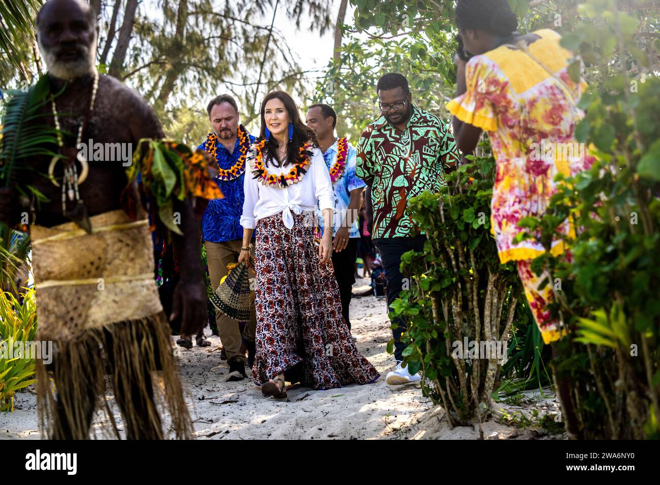 (FILE) la Princesse héritière Mary lors d'une visite à l'île de Pele au Vanuatu, le dimanche 23 avril 2023. La reine Margrethe de Denmarks a annoncé dans son discours du nouvel an qu'elle abdique le 14 janvier 2024. Le prince héritier Frederik prendra sa place et deviendra le roi Frederik le 10e du Danemark, tandis que la princesse héritière australienne Mary sera reine du Danemark. (Photo : Ida Marie Odgaard/Ritzau Scanpix) Banque D'Images