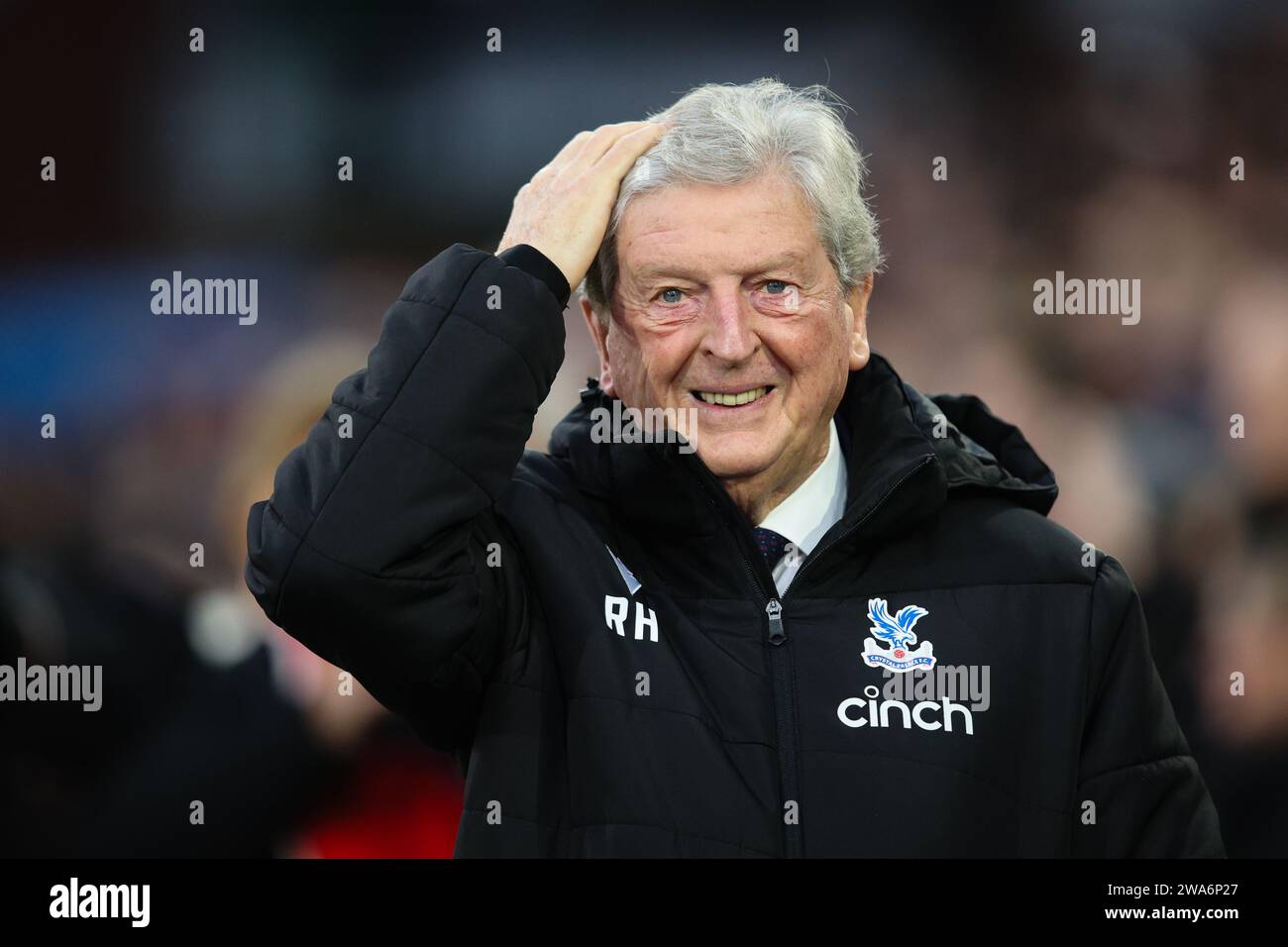 LONDRES, Royaume-Uni - 30 décembre 2023 : le Manager de Crystal Palace Roy Hodgson se penche sur le match de Premier League entre Crystal Palace FC et Brentford FC Banque D'Images