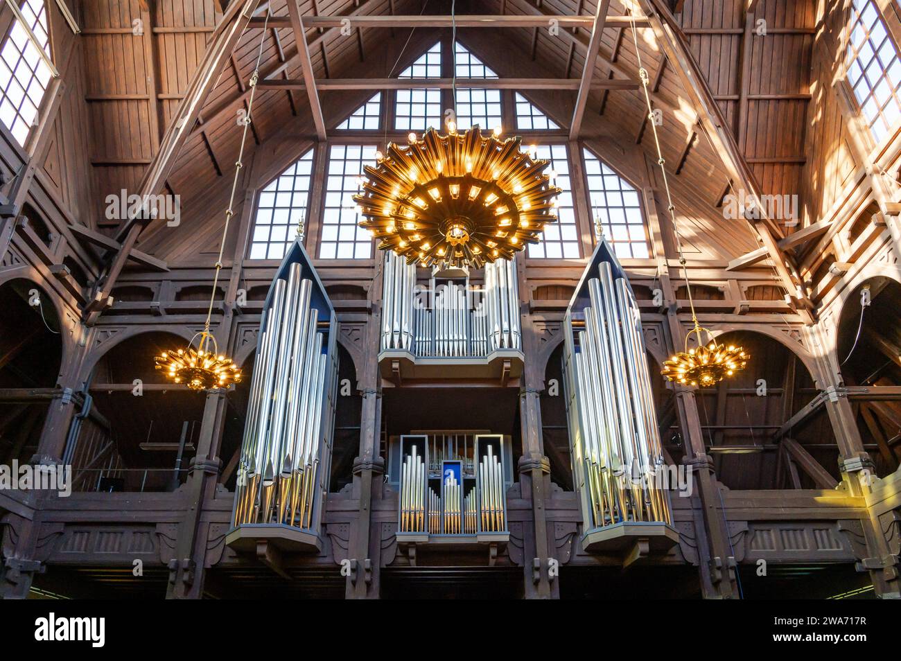 La belle église en bois Kiruna à Kiruna, en Suède. L'église a été construite entre 1909 et 1912, conçue par l'architecte Gustaf Wickman. Banque D'Images