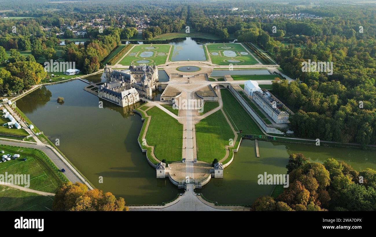 Drone photo Château de Chantilly France Europe Banque D'Images