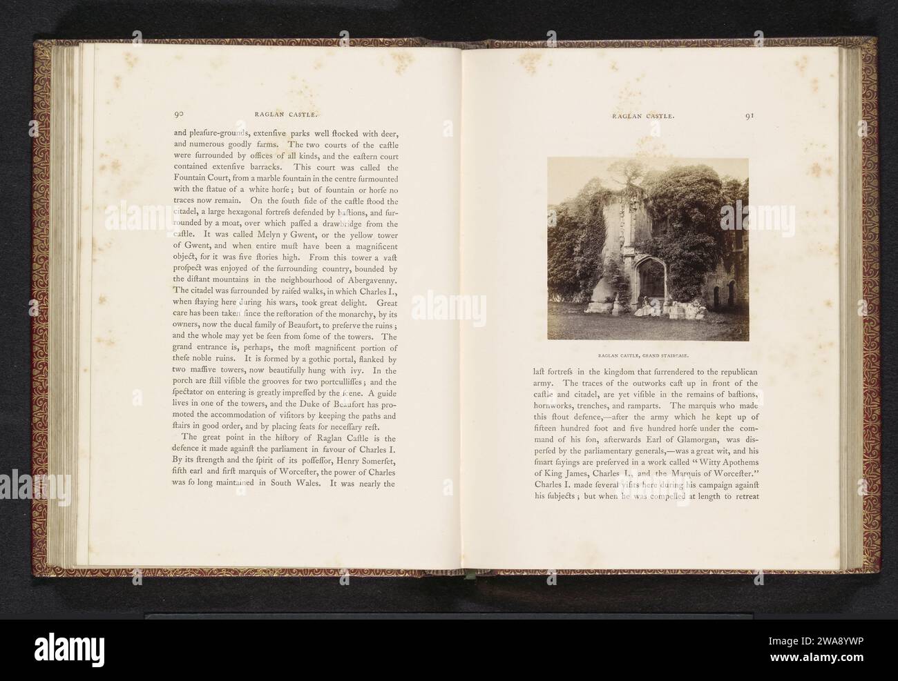 Vue de la ruine de la grande cage d'escalier du château de Raglan, Francis Bedford, c. 1852 - en ou avant 1862 photographie Raglan support photographique estampe albumen ruine d'une habitation, maison, château, etc. Escalier Raglan Castle Banque D'Images