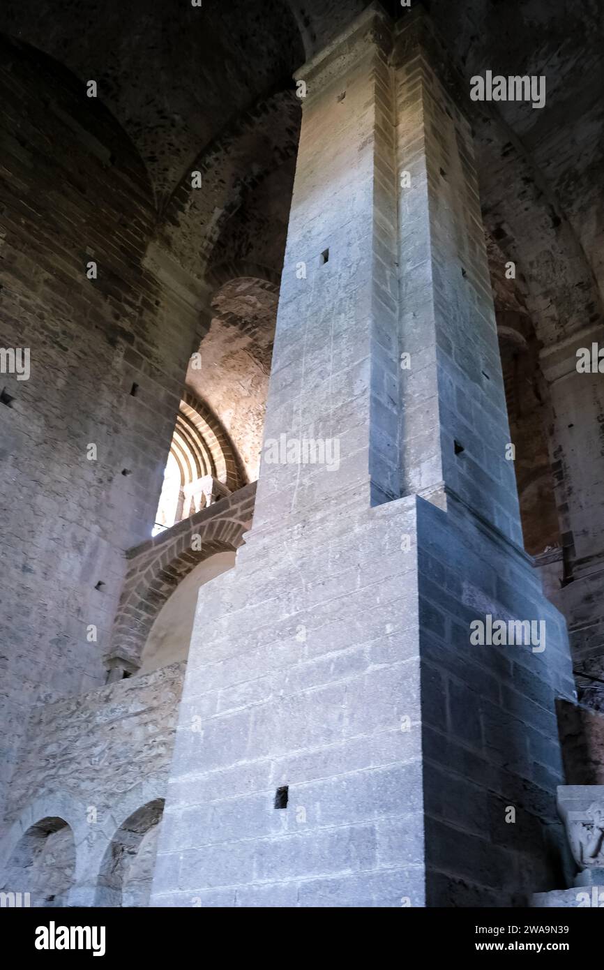 Intérieur de Sacra di San Michele, un complexe religieux sur le mont Pirchiriano dans le Val di Susa, Sant'Ambrogio di Torino, ville métropolitaine de Turin Banque D'Images