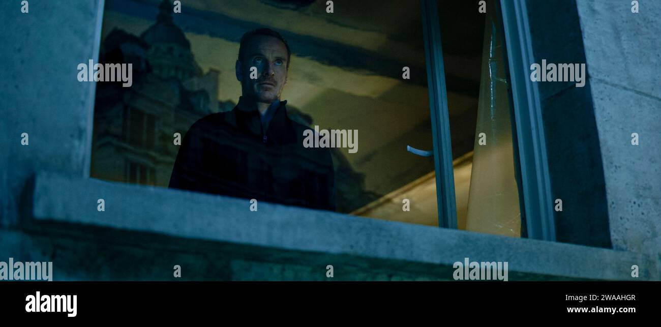 The Killer (2023) réalisé par David Fincher et mettant en vedette Michael Fassbender dans le rôle d'un assassin en fuite. Publicité encore ***USAGE ÉDITORIAL SEULEMENT***. Crédit : BFA / Netflix Banque D'Images