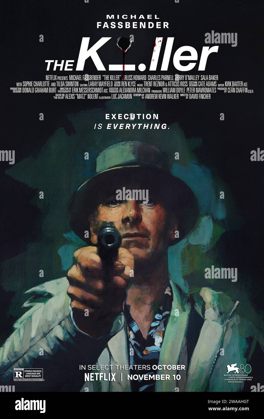 The Killer (2023) réalisé par David Fincher et mettant en vedette Michael Fassbender, Tilda Swinton et Charles Parnell. Après un quasi-échec fatidique, un assassin se bat contre ses employeurs et lui-même, sur une chasse à l'homme internationale qu'il insiste n'est pas personnel. Affiche US une feuille ***USAGE ÉDITORIAL SEULEMENT***. Crédit : BFA / Netflix Banque D'Images