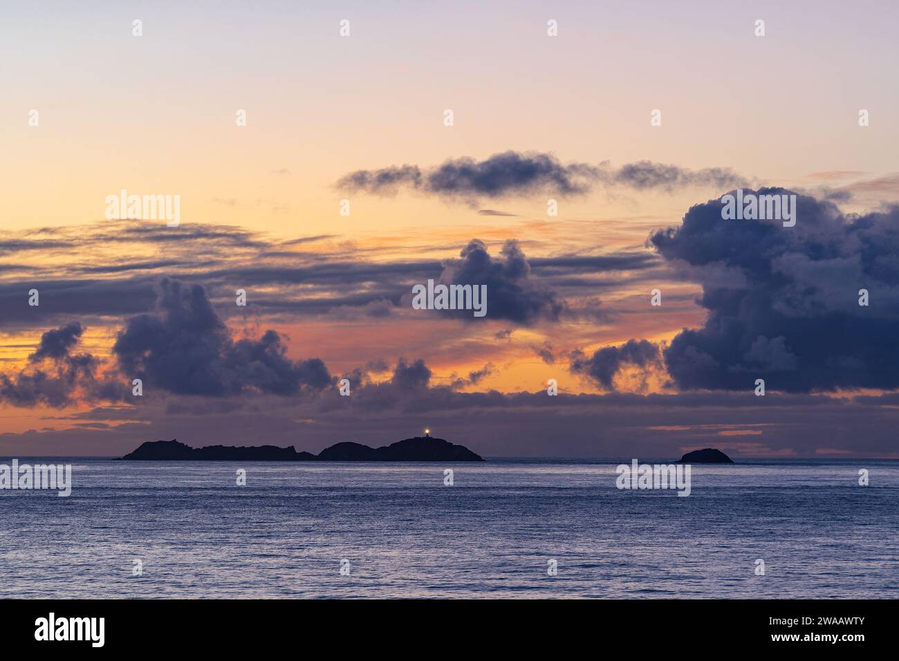 Coucher de soleil au large des îles Shetland. Banque D'Images