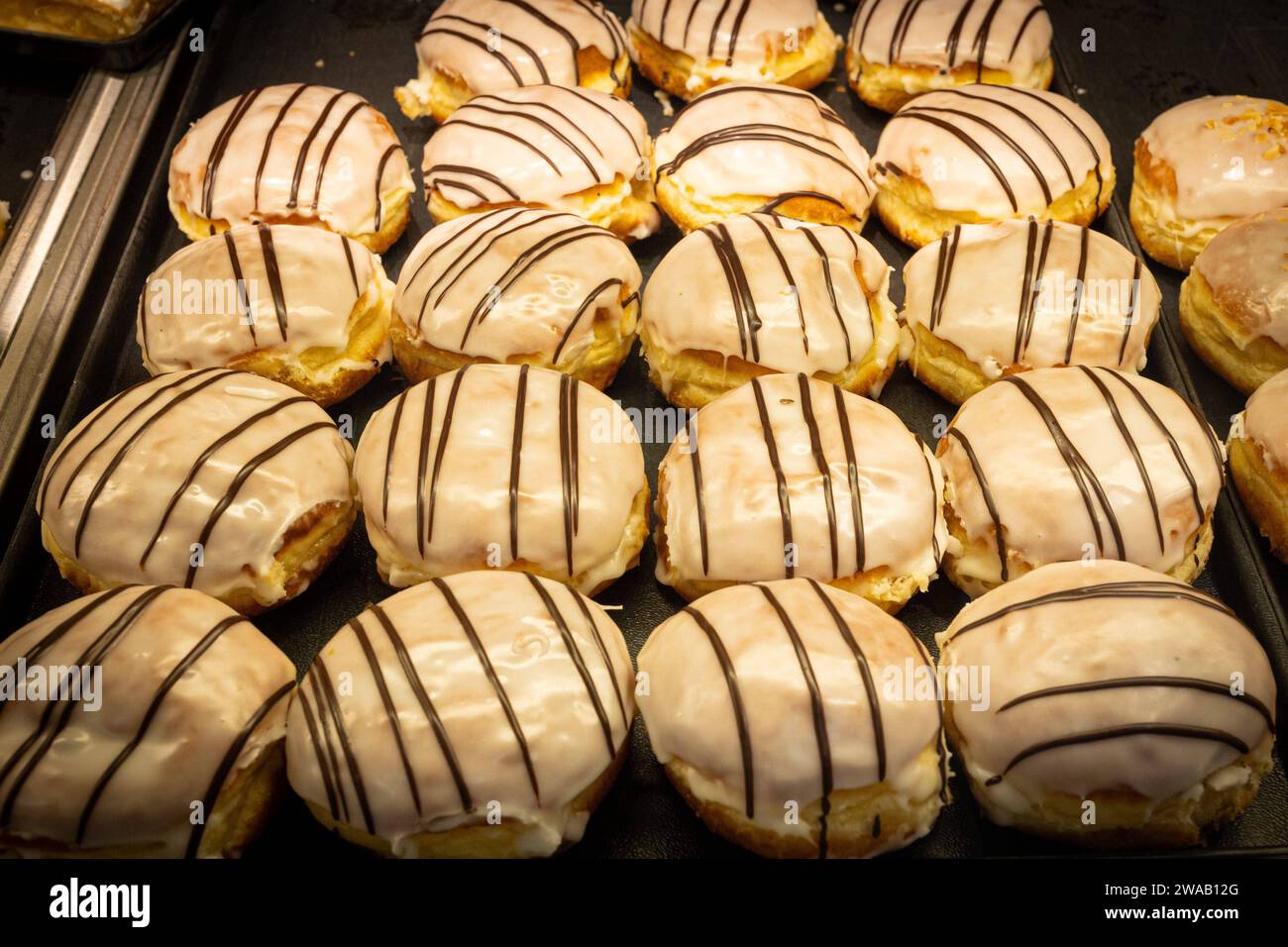 Deutschland 30. Décembre 2023 : im Bild : Berliner Pfannkuchen ...