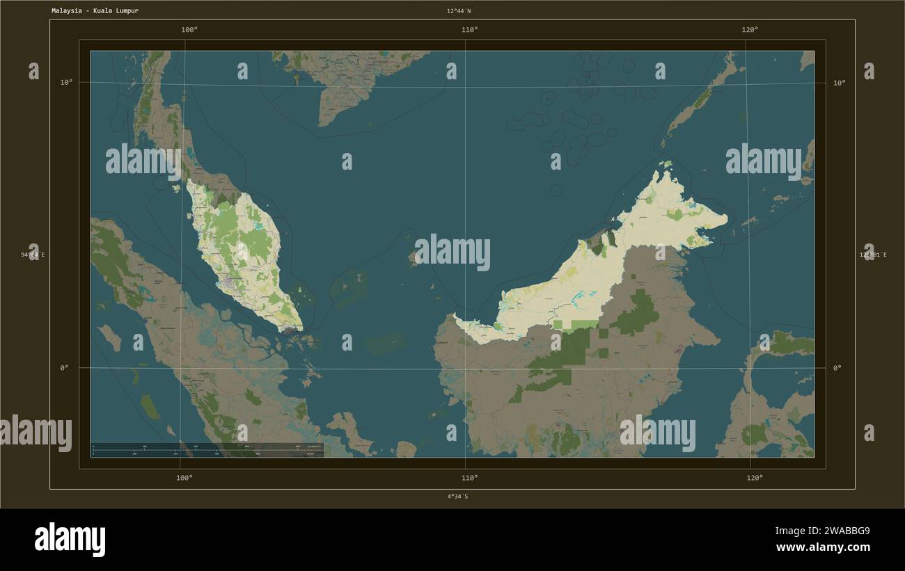 Malaisie mise en évidence sur une carte topographique de style OSM Humanitarian avec le point de la capitale du pays, la grille cartographique, l'échelle de distance et le bord de la carte Banque D'Images