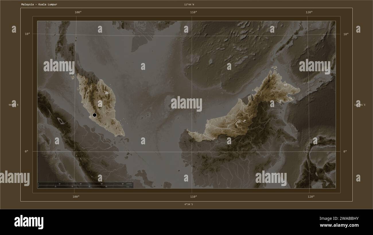 Malaisie mis en évidence sur une carte d'altitude colorée en tons sépia avec lacs et rivières carte avec le point de la capitale du pays, grille cartographique, distance Banque D'Images