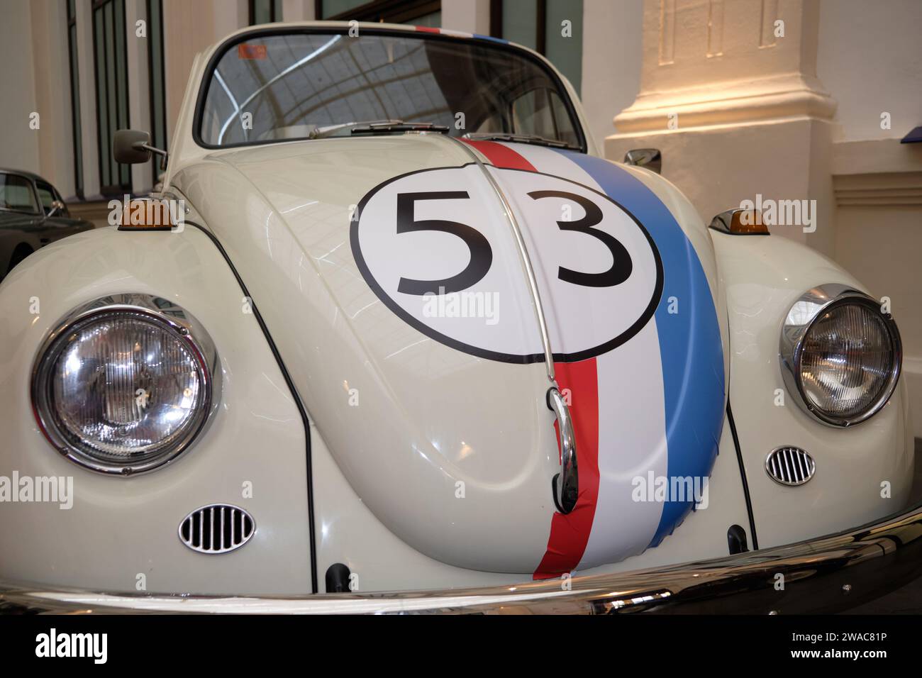 Volkswagen Beetle 'Herbie' au musée de l'automobile de Málaga, Espagne. Banque D'Images