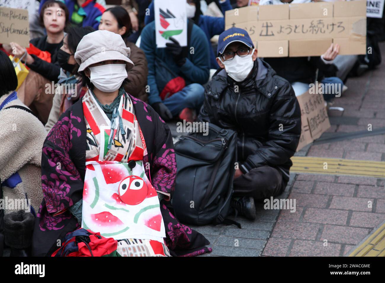 Rassemblement de protestation le 12 novembre 2023 à Shibuya, Tokyo, Japon, appelant à un cessez-le-feu pour sauver le peuple palestinien de Gaza. Banque D'Images