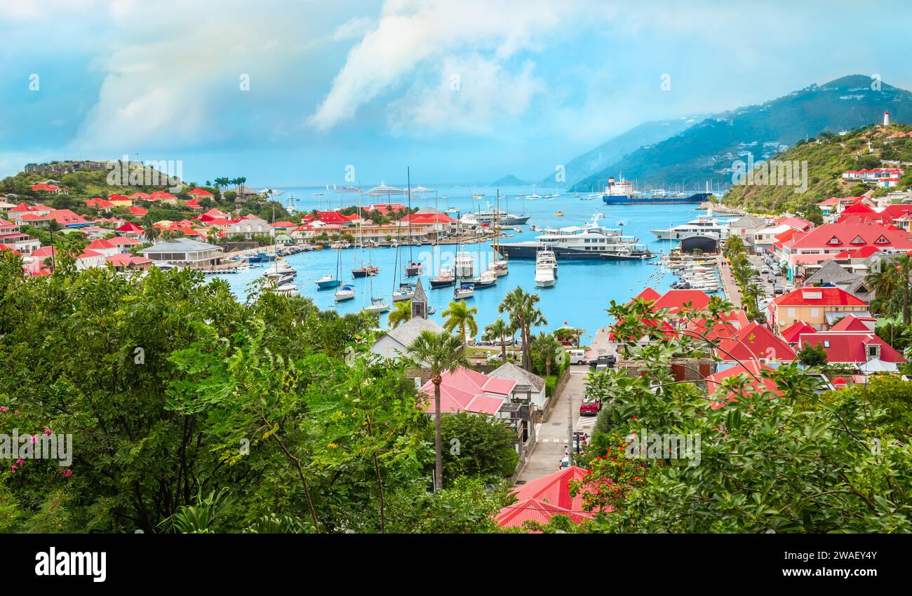 Paysage portuaire de Gustavia, Saint Barthélemy. Banque D'Images