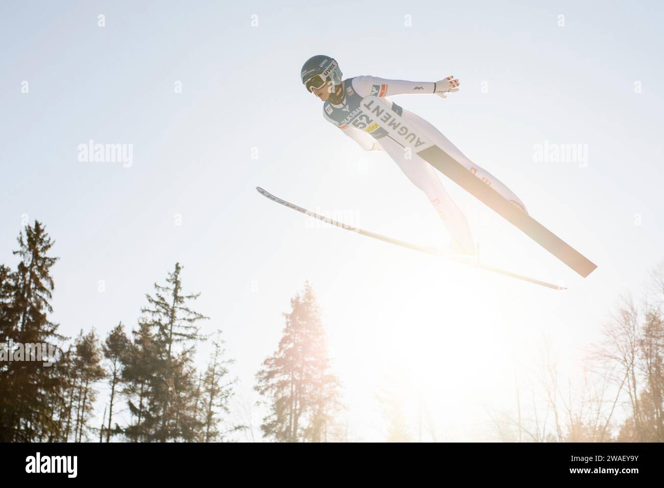 EVA Pinkelnig (Oesterreich), AUT, FIS Viessmsann Skisprung Weltcup Frauen, Villach, 04.01.2024 photo : Eibner-Pressefoto/Michael Memmler Banque D'Images