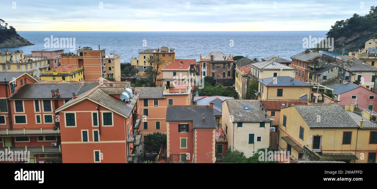 Bonassola est un village balnéaire agréable et calme sur la Riviera Ligurienne près de Levanto et des Cinque Terre Banque D'Images