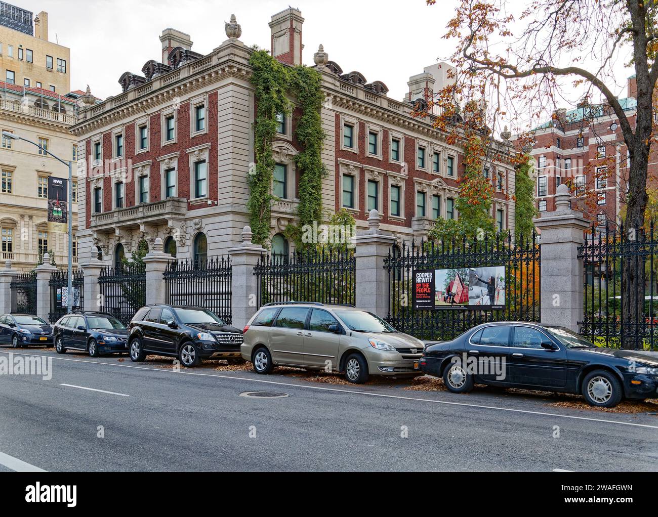 New York Landmark Cooper Hewitt, le Smithsonian Design Museum, est l’ancien Carnegie Mansion sur le « Museum Mile » de la Cinquième Avenue. Banque D'Images