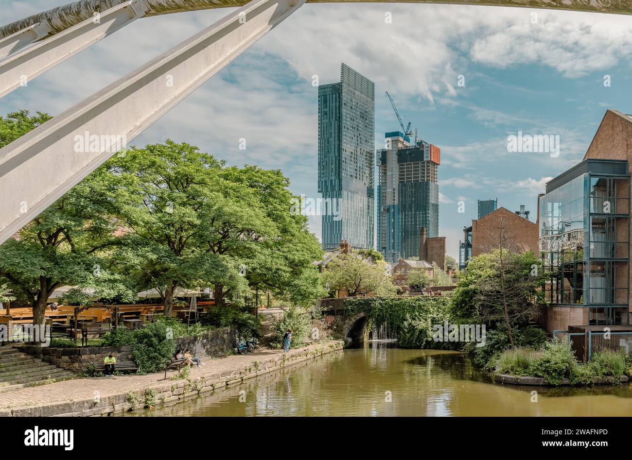 Vue panoramique de Beetham Tower, un gratte-ciel à usage mixte de 47 étages à Deansgate, Manchester. Concept de vie urbaine, de voyage ou de tourisme, Banque D'Images