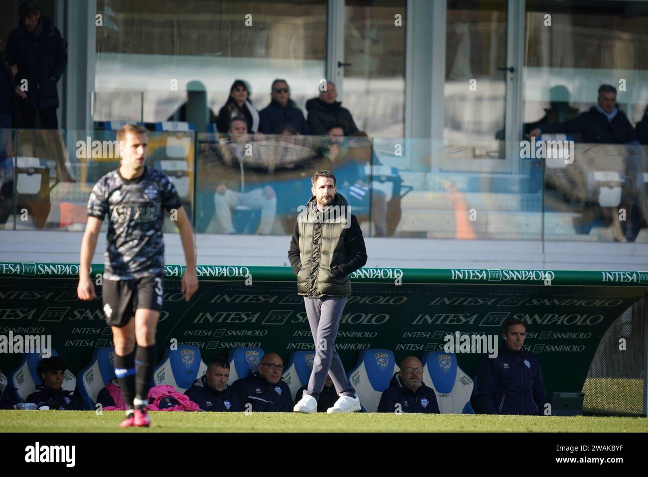 Brescia, Italie. 16 décembre 2023. Cesc Fabregas, entraîneur principal de Como 1907, lors de Brescia Calcio vs Como 1907 , Serie B, au stade Rigamonti. Crédit : Alessio Morgese/Alessio Morgese / Emage / Alamy Live News Banque D'Images