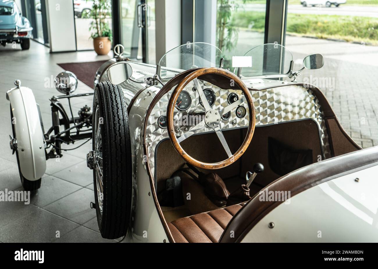 Replica Bugatti Type 35B 1970 au showroom E&R Classics, Waalwijk, pays-Bas Banque D'Images