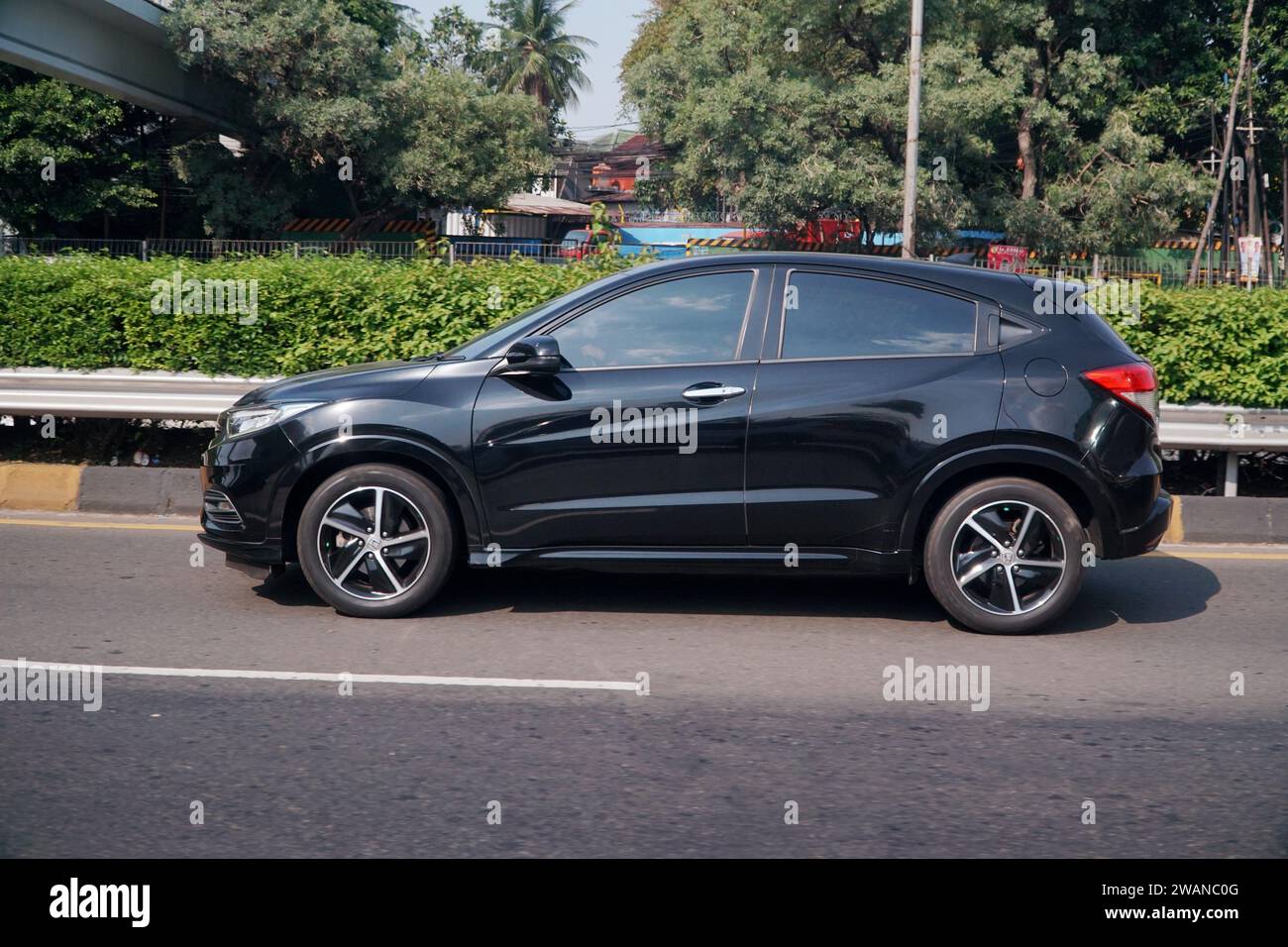 Sous-compact SUV, Honda HR-V à Higway Outer Ring Road, Jakarta, Indonésie. Banque D'Images