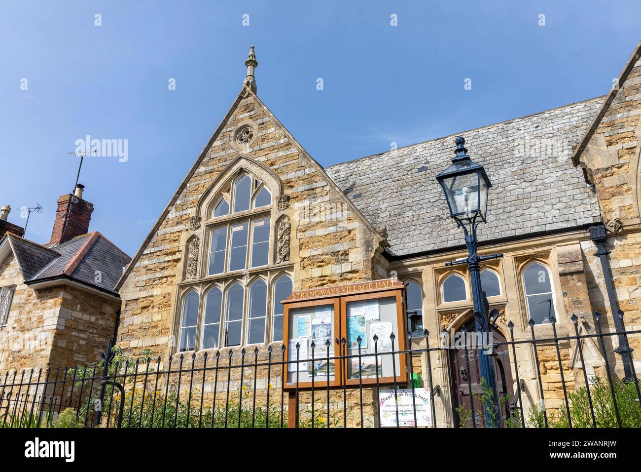 Strangways Village Hall, anciennement une école de village, est un bâtiment classé de 2e année à Abbotsbury, Dorset, Angleterre, Royaume-Uni, septembre 2023 Banque D'Images